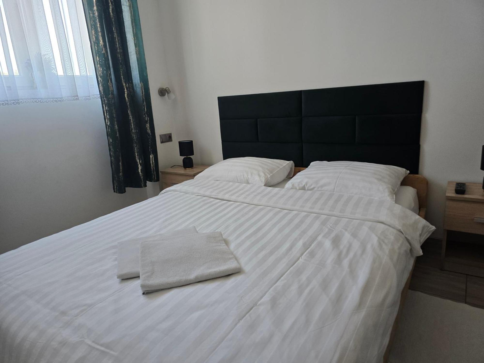 Motel I Restauracja "Pod Baszta" Naglowice Extérieur photo
